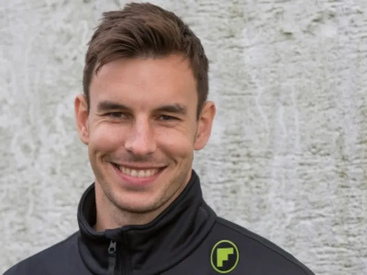 SteveGregory-with logo 02