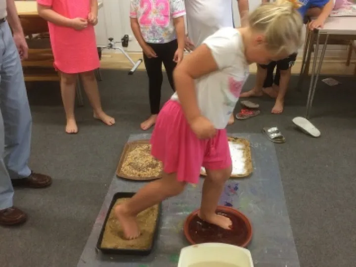 Monday Club Sensory Walk 2