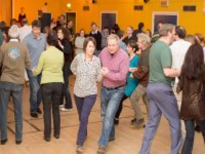 Ceilidh Dancers 01