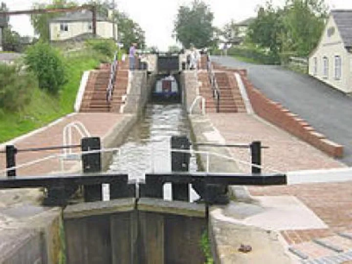 240px-Grindley_Brook_Locks