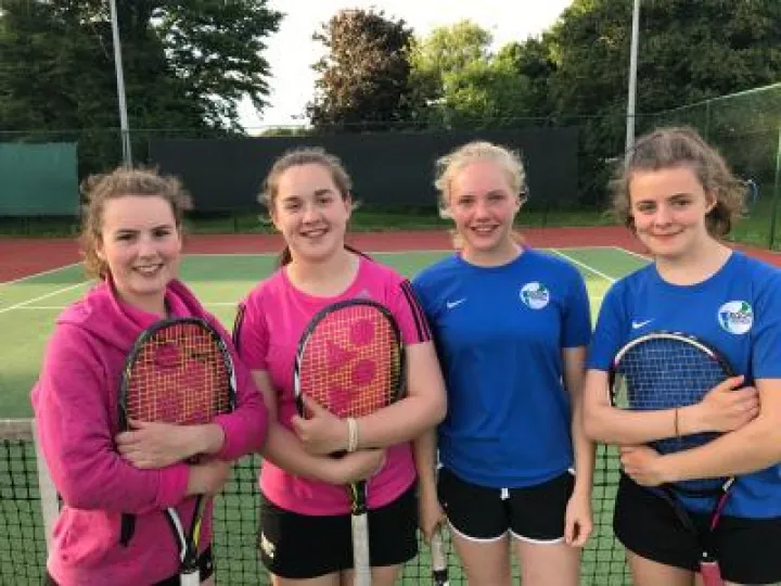 Tennis Team 01