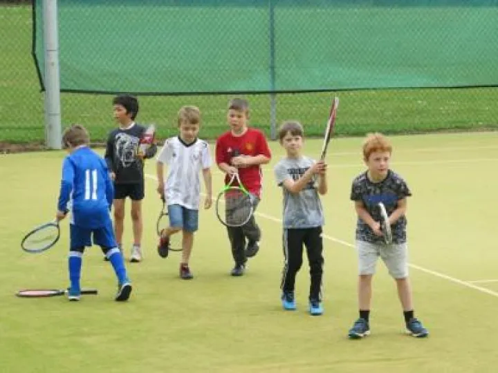 Img_5753  Tennis club