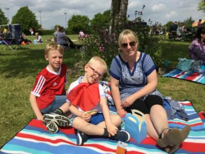 7331917E-9D13-435A-8543-9791915BF33F