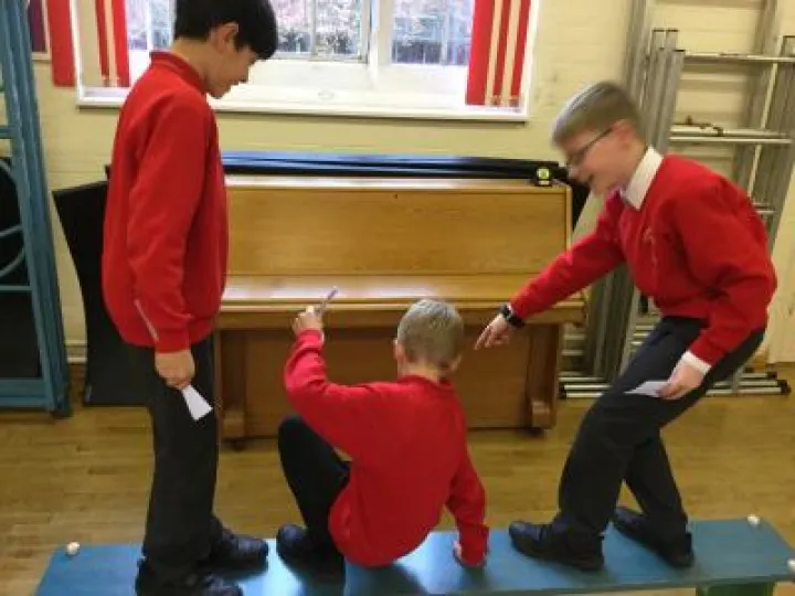 E0DB8EEE-96A3-4AA5-9B72-86F121E32BF6