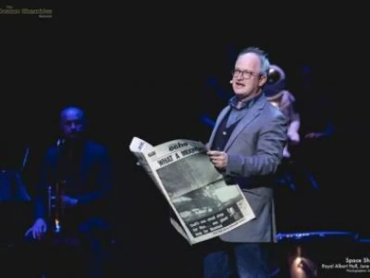 Robin1nnce_SpaceShambles-400x284