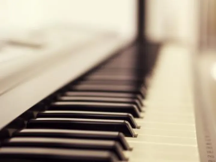 black-classic-close-up-191240