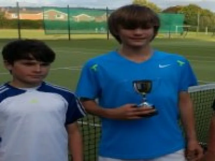 Tennis Junior Winner &ndash; Tom Hanson