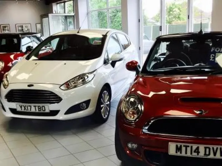 Ivor Miles Garage 01