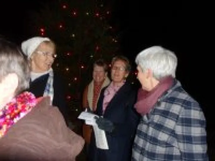 2013 Carols Around the Tree