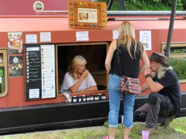 Sue cameron -Cheese Boat