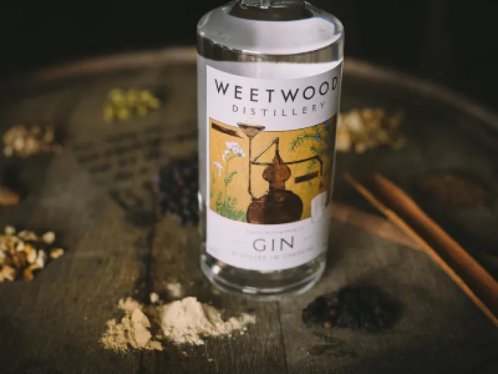 TCM Gin on barrel with botanicals (1)[250186]