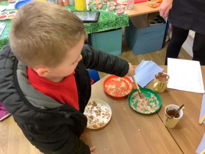 F1541E2C-7D44-452A-9D5B-5A6518F5E945