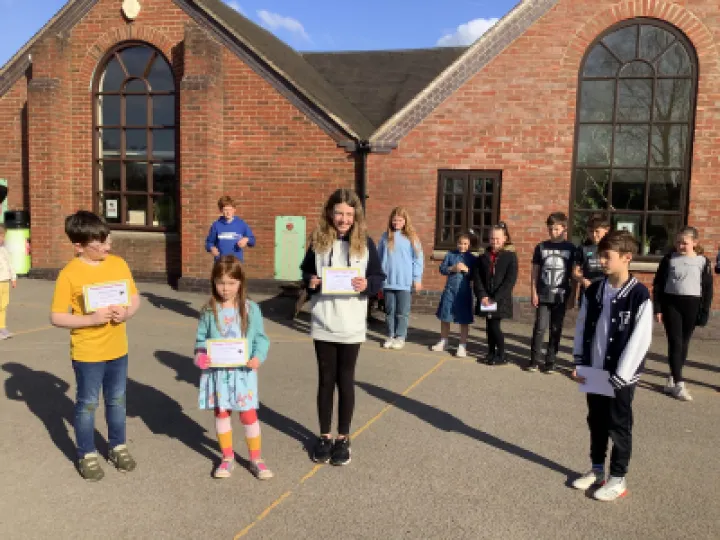 9B8B5E86-28D2-4B71-866F-08A91B94ED49