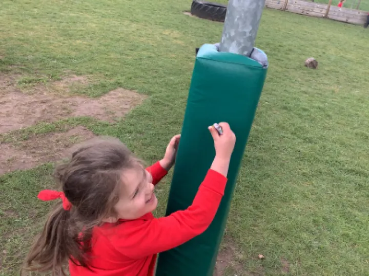 2F7F431A-0748-4EF6-9521-4EBE3D4F5BBE