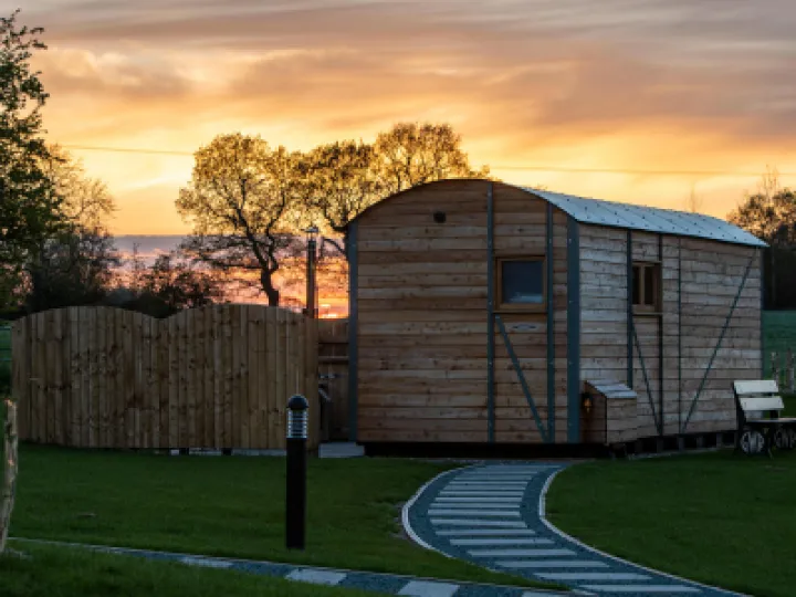 Overwater Luxury Glamping Hodnet Exterior 10