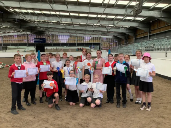 0B885FD2-8245-4168-BAA7-EE60B1E91A75