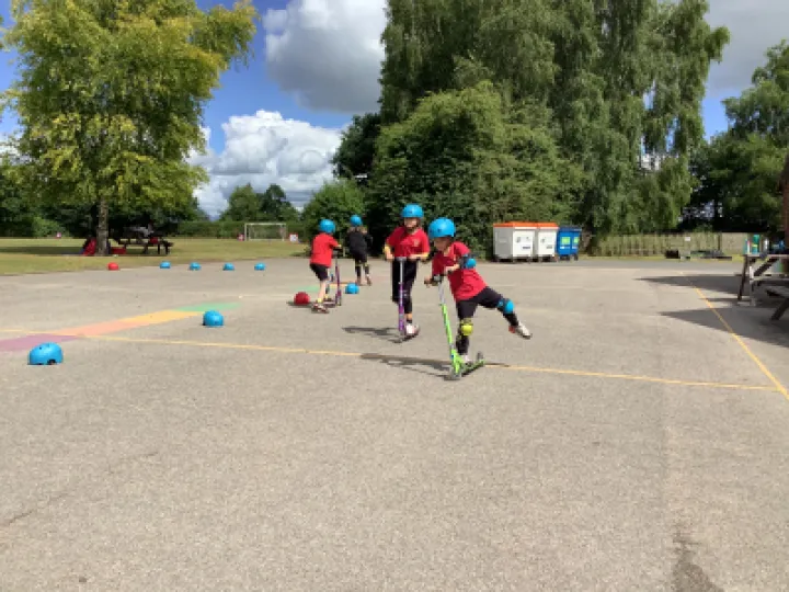 650DABB4-FF73-43FA-8E12-2942E5672354