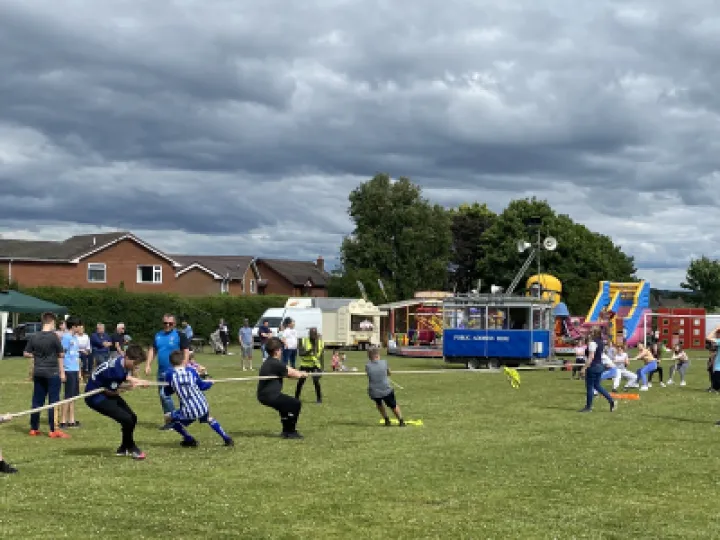 Tarvin Fete Tug of war boys