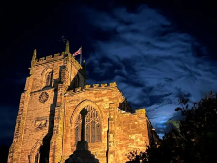 StT James' Church at Night