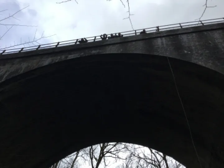 DE2C9AFB-7E6D-48B7-89E8-DAE93851FF5A