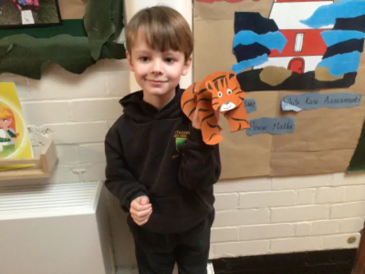 5D5711DC-634B-4276-A797-06AA243672E7