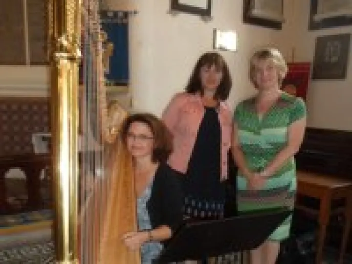 Chinchinha 90th service