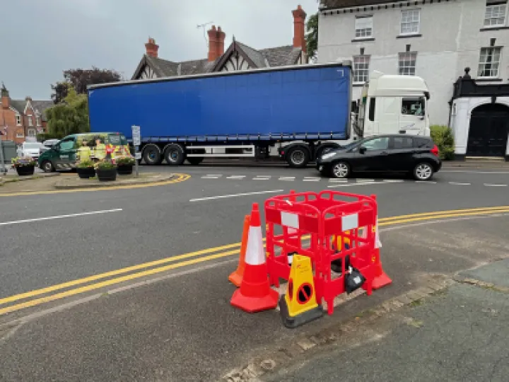 Village transport Chaos