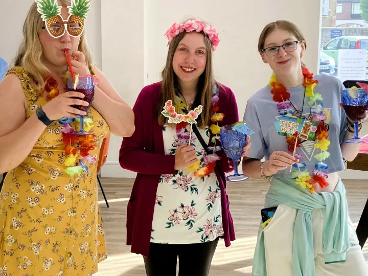 2025 05 – Party Girls