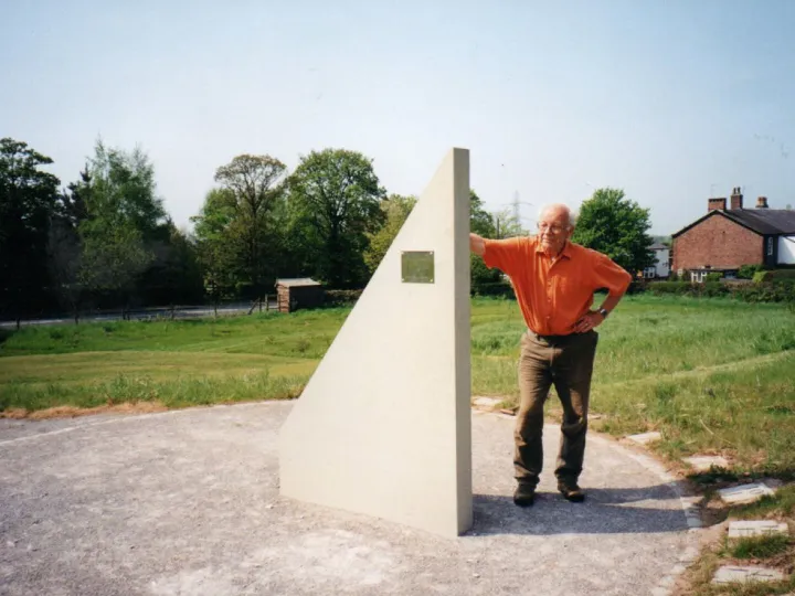 F G-S -Newsundial_edited