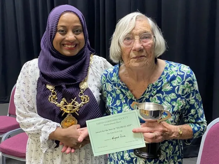 Lord Mayor Margaret Dixon Flor