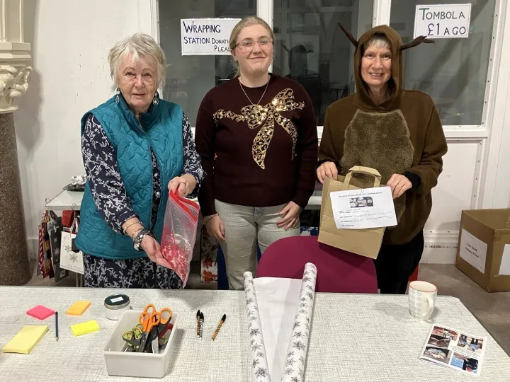 2025 12 &ndash; Festive1